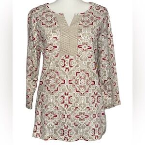 Kim Rogers Top 3/4 Sleeves V Neck Geometric Khaki Dark Red Medium NWT